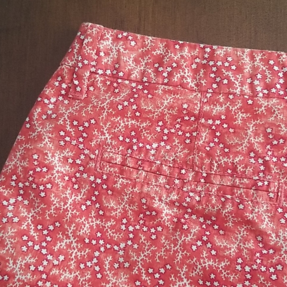 Old Navy Shorts - Picture 2 of 3